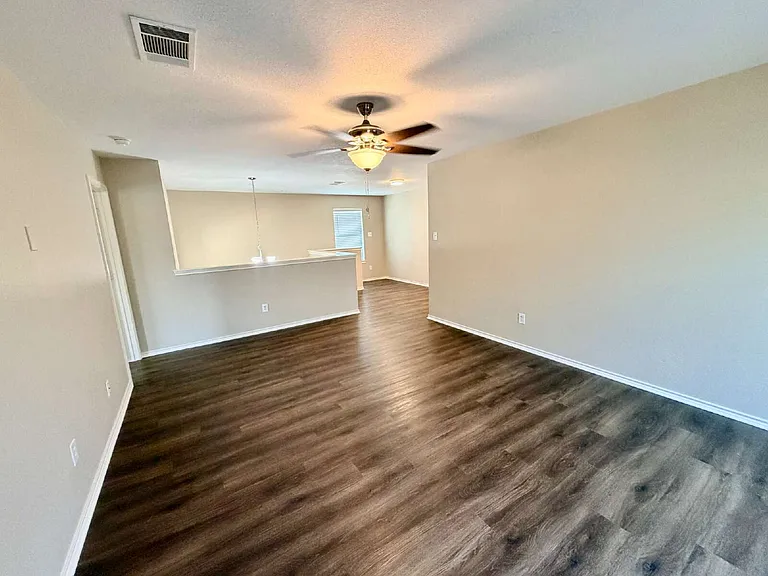 3403 Wickham Ln — Photo 15