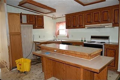 2nd image of 61 W Kingfisher Ln