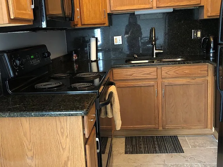 2420 Parmenter Blvd #210 — Photo 3