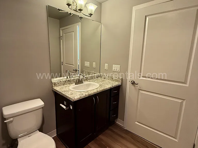 1010 Railroad Ave — Photo 48