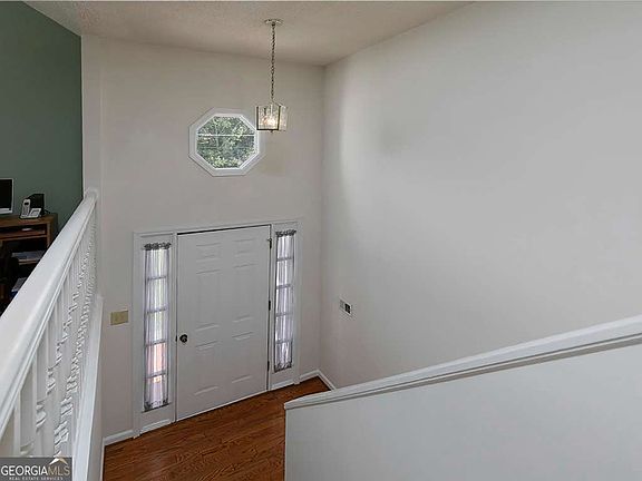 4th image of 5331 Moon Rd