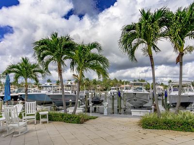 942 Bay Colony Dr S, Juno Beach, FL, 33408