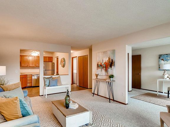 3rd image of 1111 Elway St APT 607