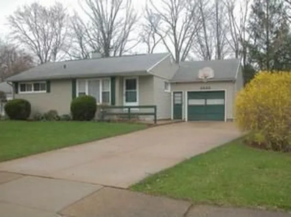 2555 Victoria St, Wooster, OH 44691