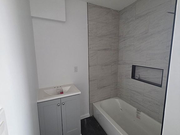 2nd image of 3061 W 46th St #B