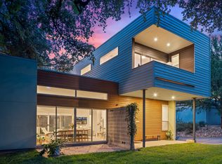 818 S Center St, Austin, TX 78704