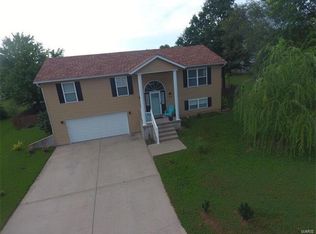 1153 Pat St, Sullivan, MO 63080