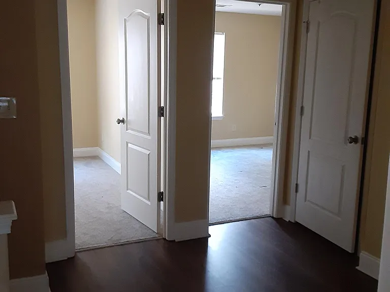 2 bedroom upper lower with Hall Bath