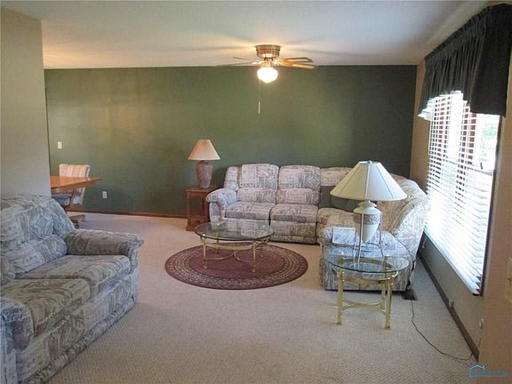 2nd image of 1444 Taylor Dr