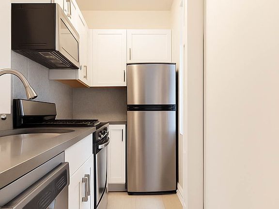 3rd image of 515 W 168th St APT 6N
