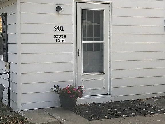 Back door (Kitchen)