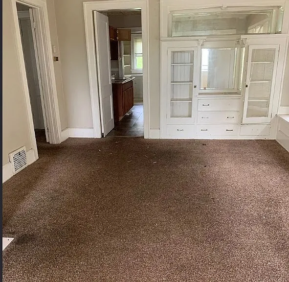 4220 W Lloyd St — Photo 3