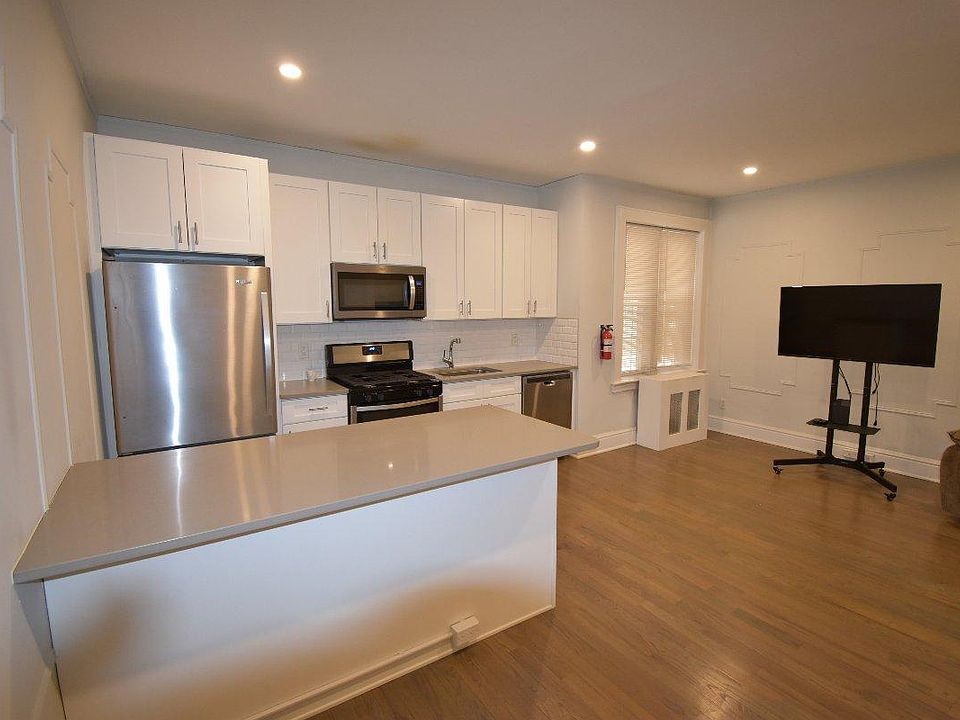 20 W Holly St Cranford NJ Zillow