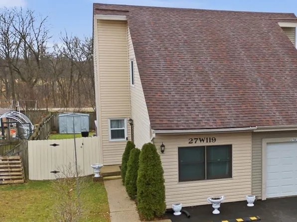 27W119 Cooley Ave, Winfield, IL 60190
