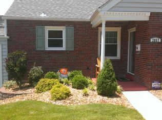 2857 Chadwick Dr, Saint Louis, MO 63121