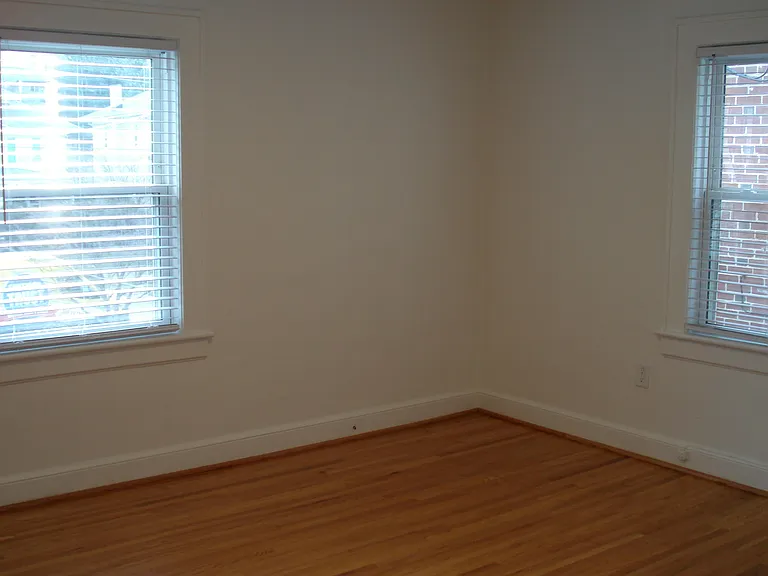 2427 Stanley Ave SE #A — Photo 8