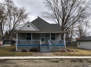 411 W Main St, Bethany, IL 61914
