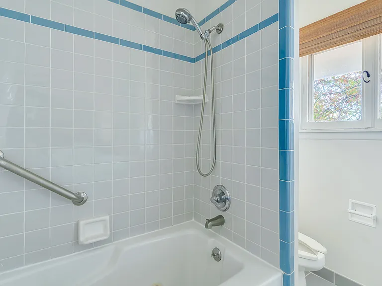 201 S Palisades Dr — Photo 13