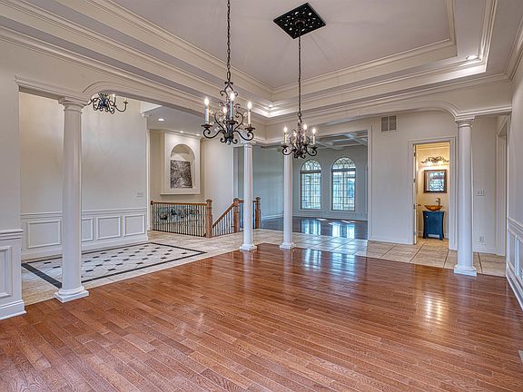 5th image of 1811 Anderson Rd