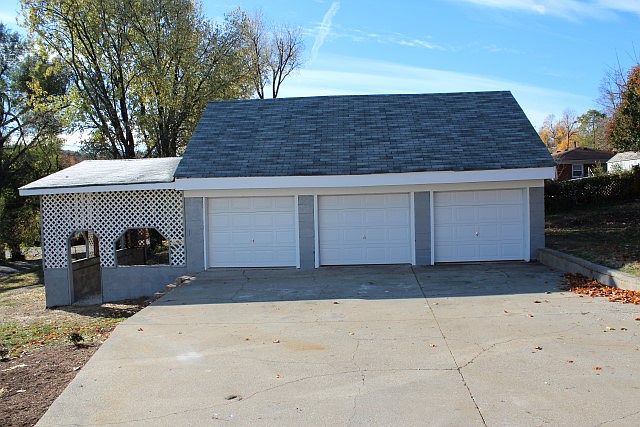 1st image of 1604 Arling Ave