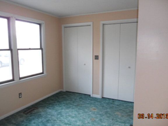 5th image of 14 W Park Dr