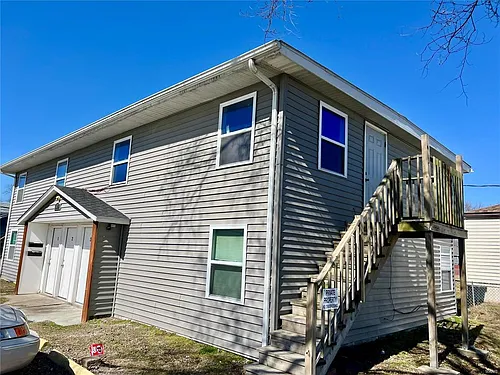 806 Center St #3 Photo 1
