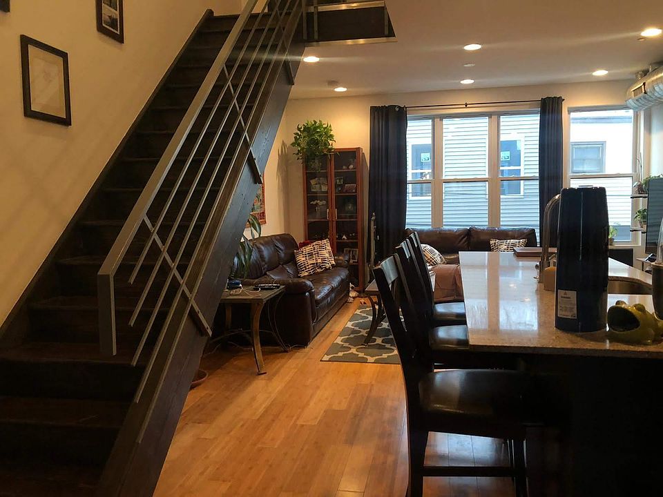 1st image of 457 E Girard Ave #1F