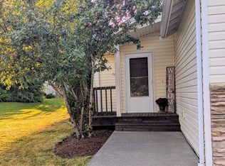 2300 Earl Ct, Mount Vernon, WA 98273