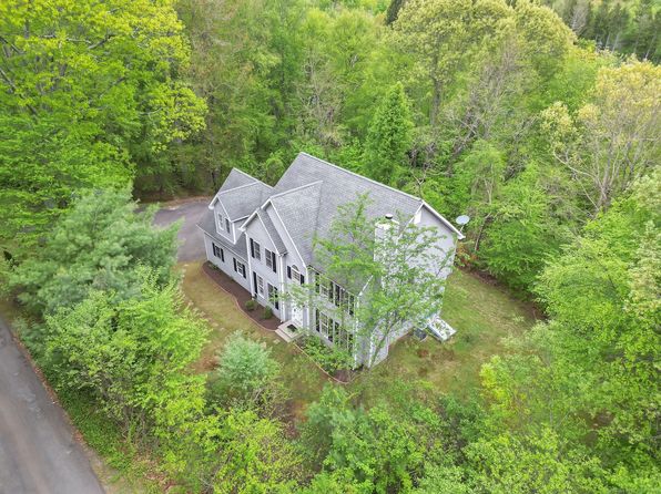 9A Alice Dr, Burlington, CT 06013