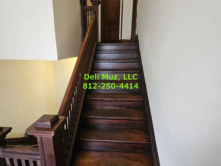 305 Washington Ave #4 — Photo 2