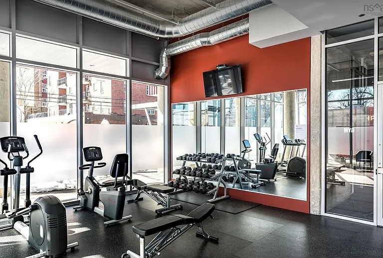1065 Barrington St #1 — Photo 3