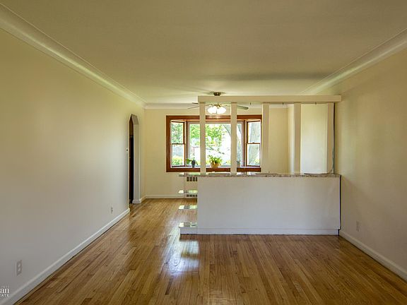 3rd image of 53 Doris Ave