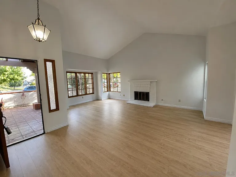 12592 Heatherfield Ln — Photo 13