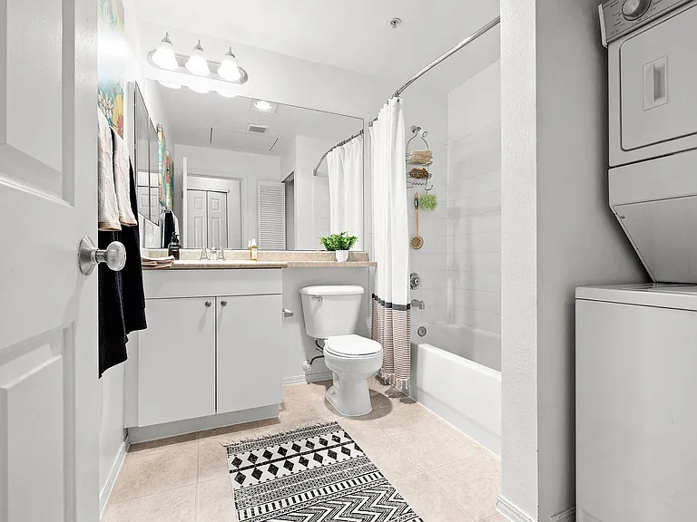 Bella Vista — Photo 18