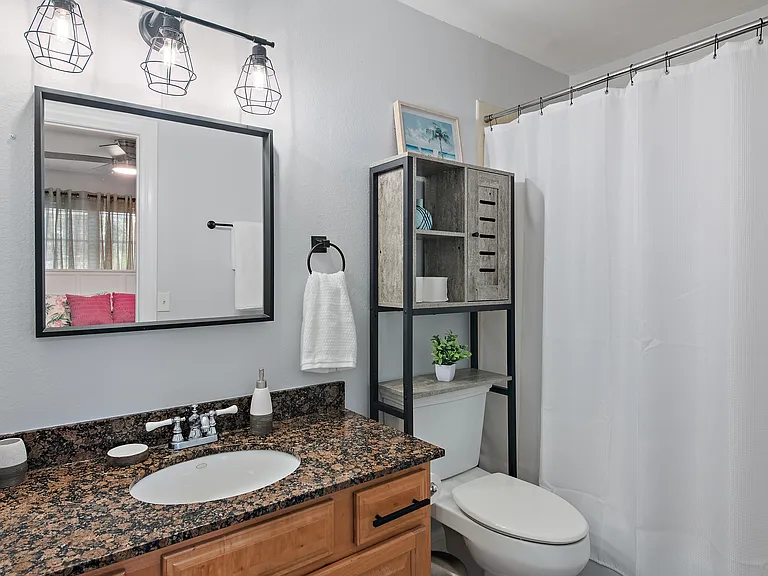 3360 S Osprey Ave #212B — Photo 23