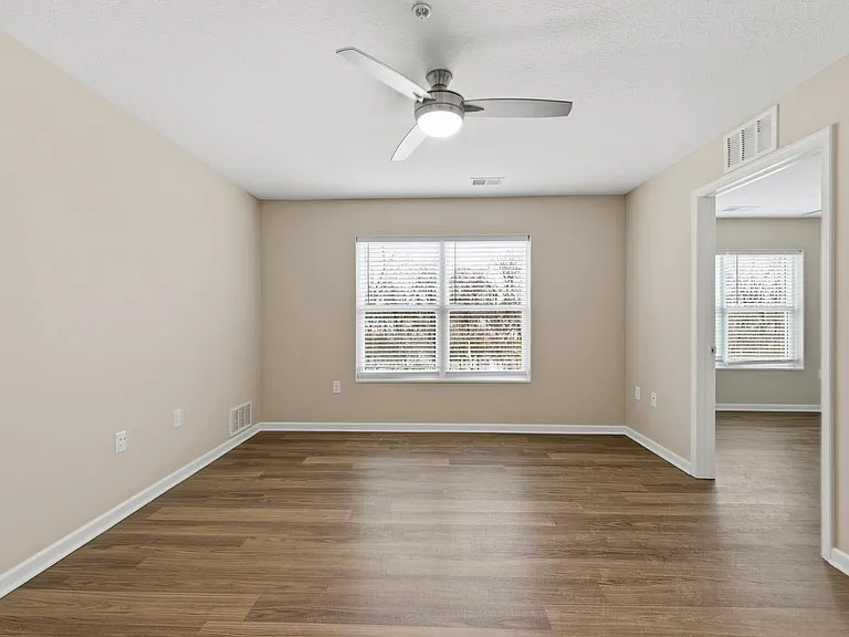 Granville Woods Lofts II — Photo 26