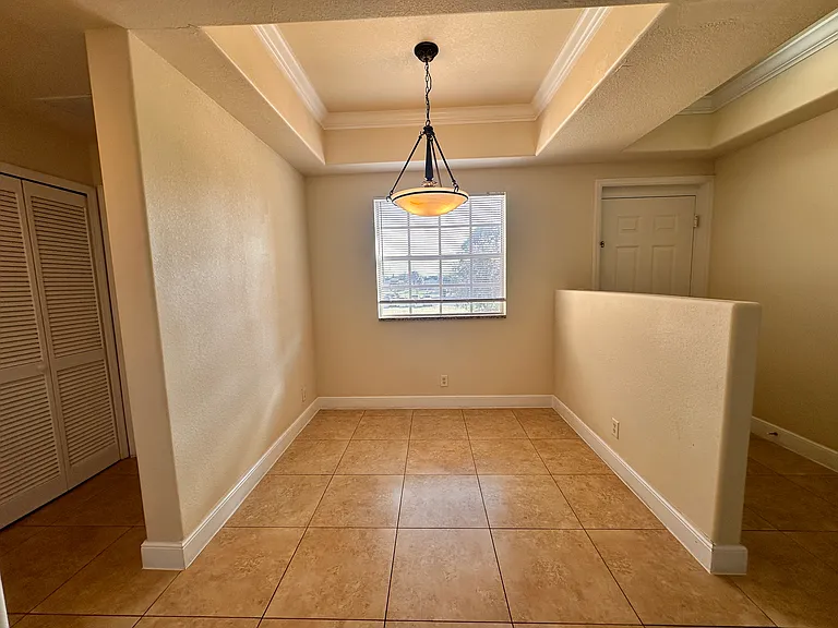 325 NE 23rd Ave #24 — Photo 8