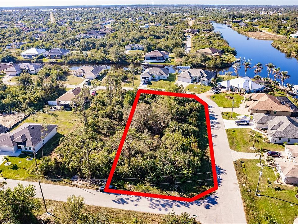 2nd image of 13353 Alocasia Ln