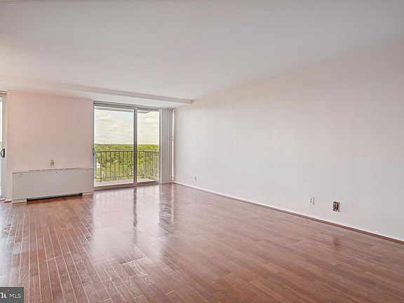 4th image of 301 N Beauregard St APT 1014