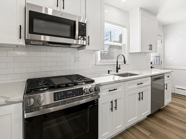 19 Maple Ave #A — Photo 10