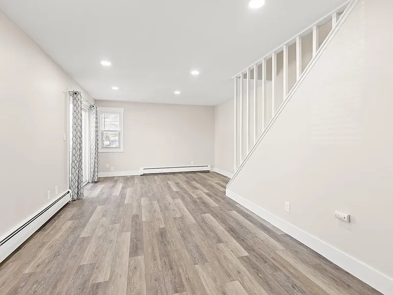 3562 Nottingham Ct #1 — Photo 4
