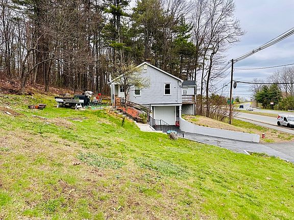 2nd image of 140 Leominster Rd