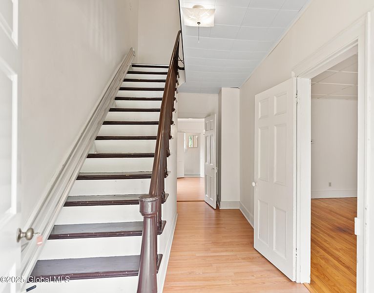 2nd image of 28 Lewis Street