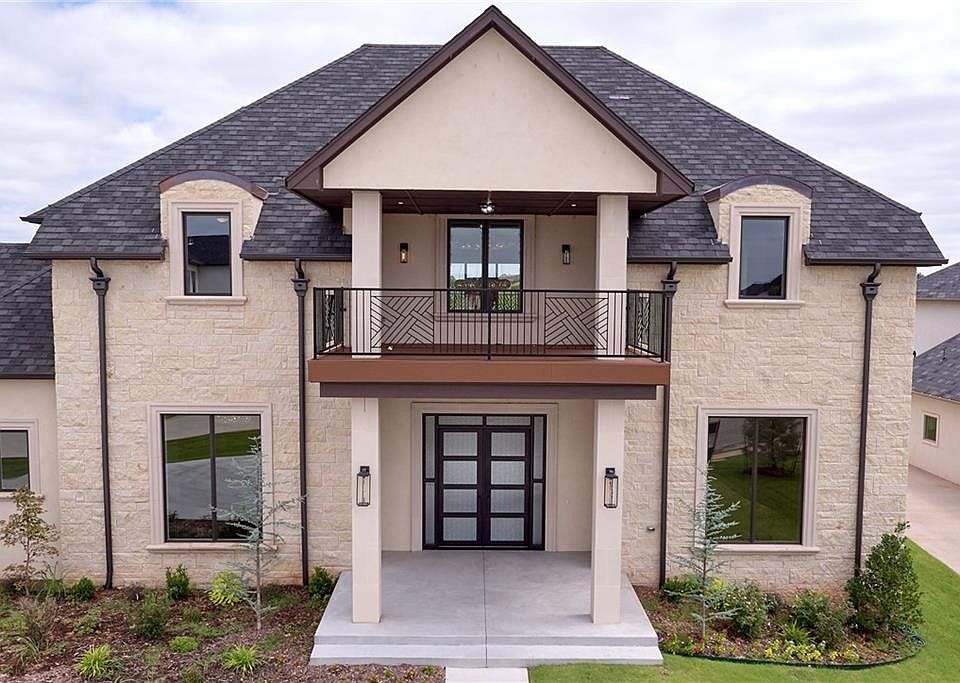 1st image of 17812 Blue Heron Ct