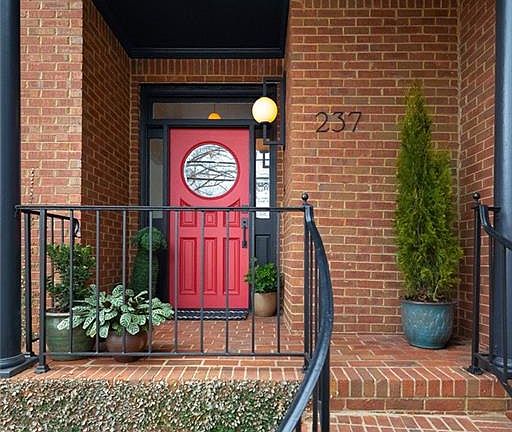 2nd image of 237 Sycamore Pl