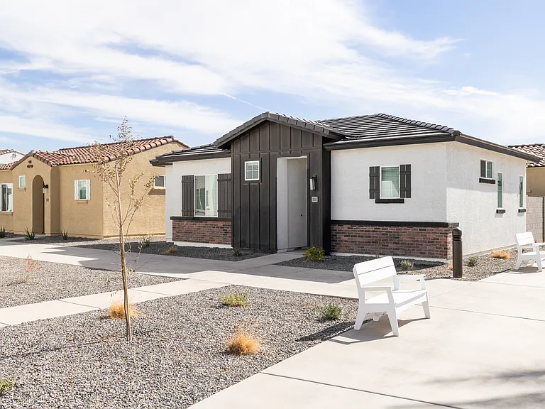 Bungalows on Henness — Photo 8