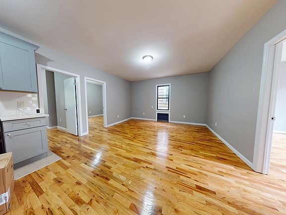 2nd image of 153 Brighton Ave Floor 2