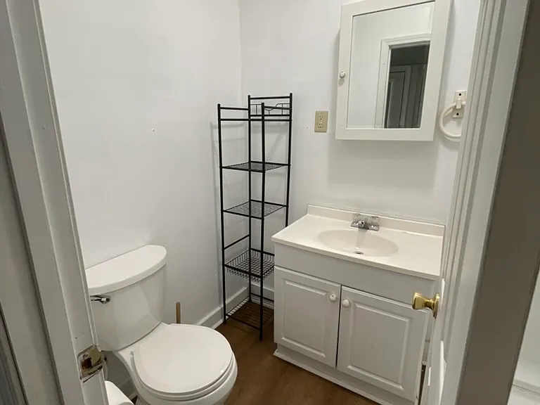 701 W McRae Ave — Photo 15