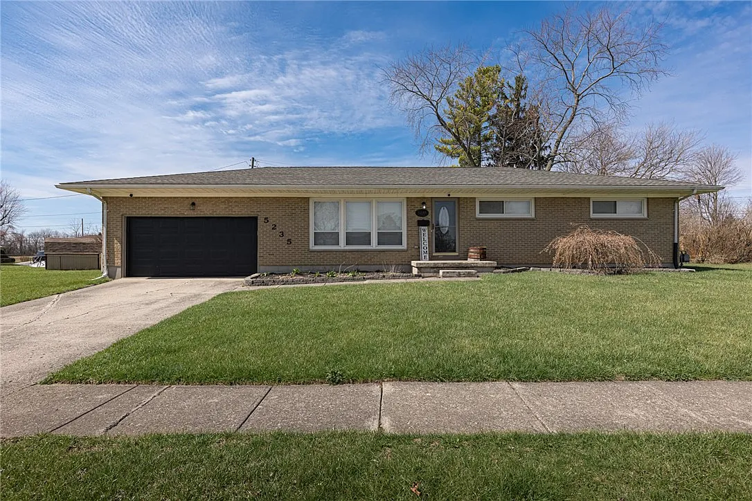 5235 Ridgewood Rd W photo 1