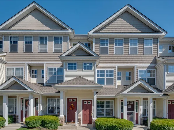 19 Putters Way #9, Middletown, NY 10940